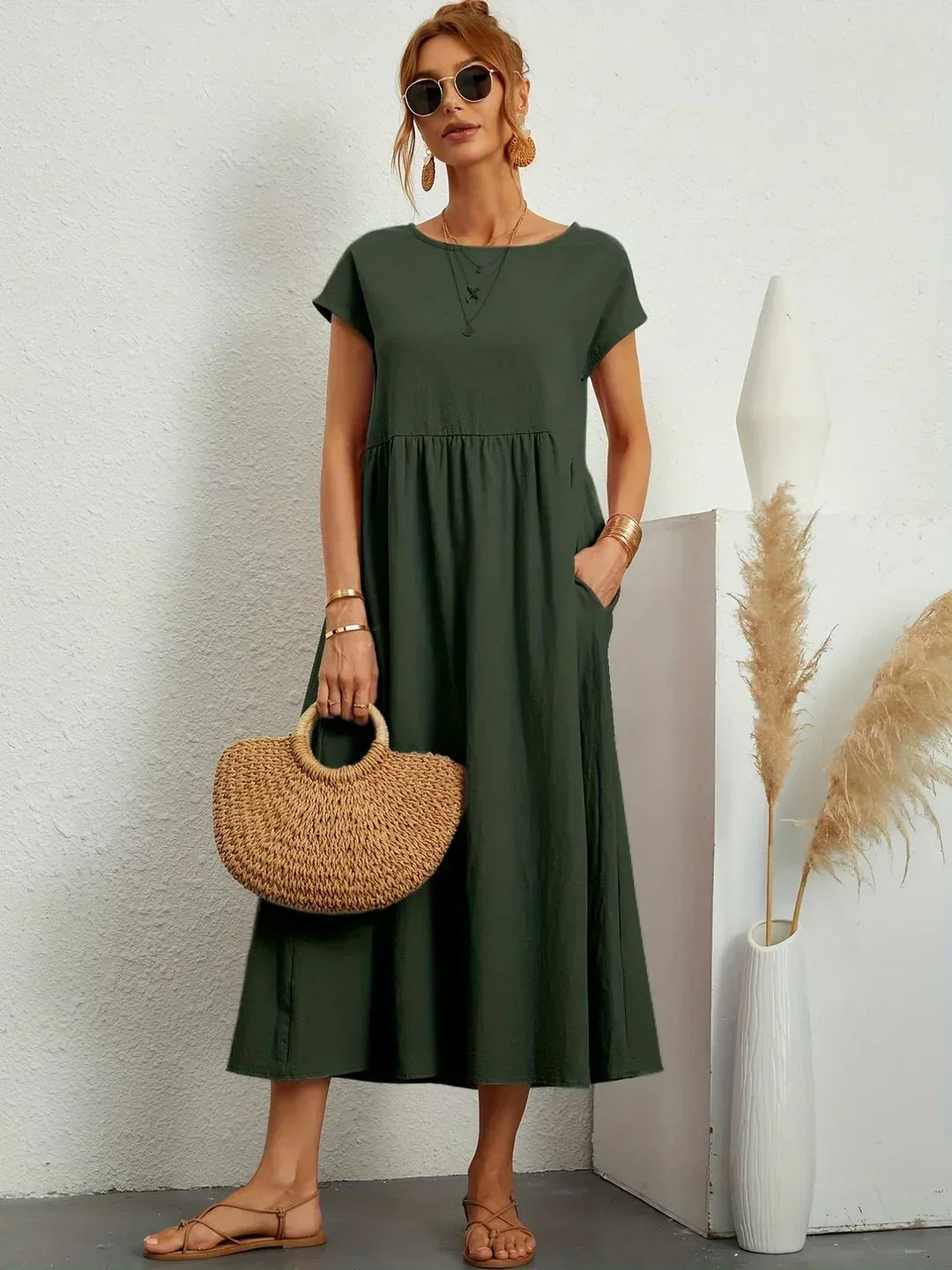 Gabrielle | Elegantní midi šaty s nadčasovým designem