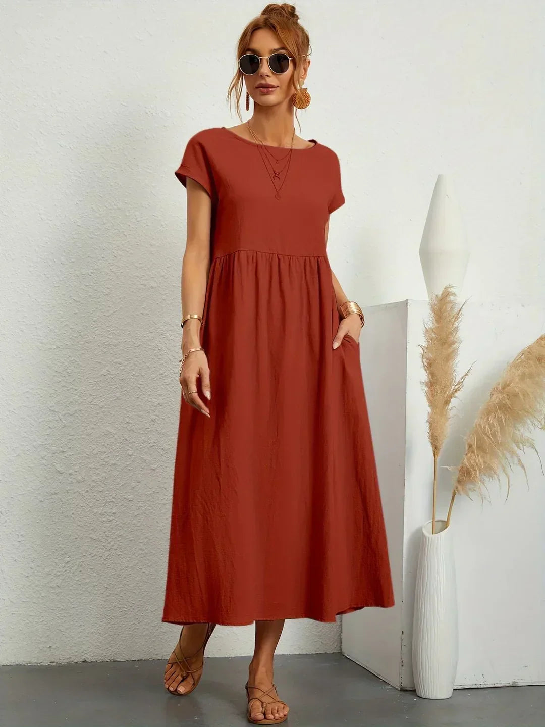 Gabrielle | Elegantní midi šaty s nadčasovým designem