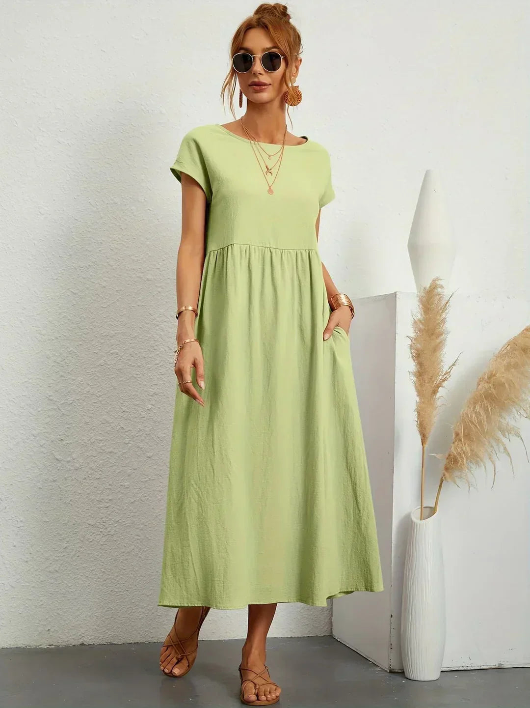 Gabrielle | Elegantní midi šaty s nadčasovým designem